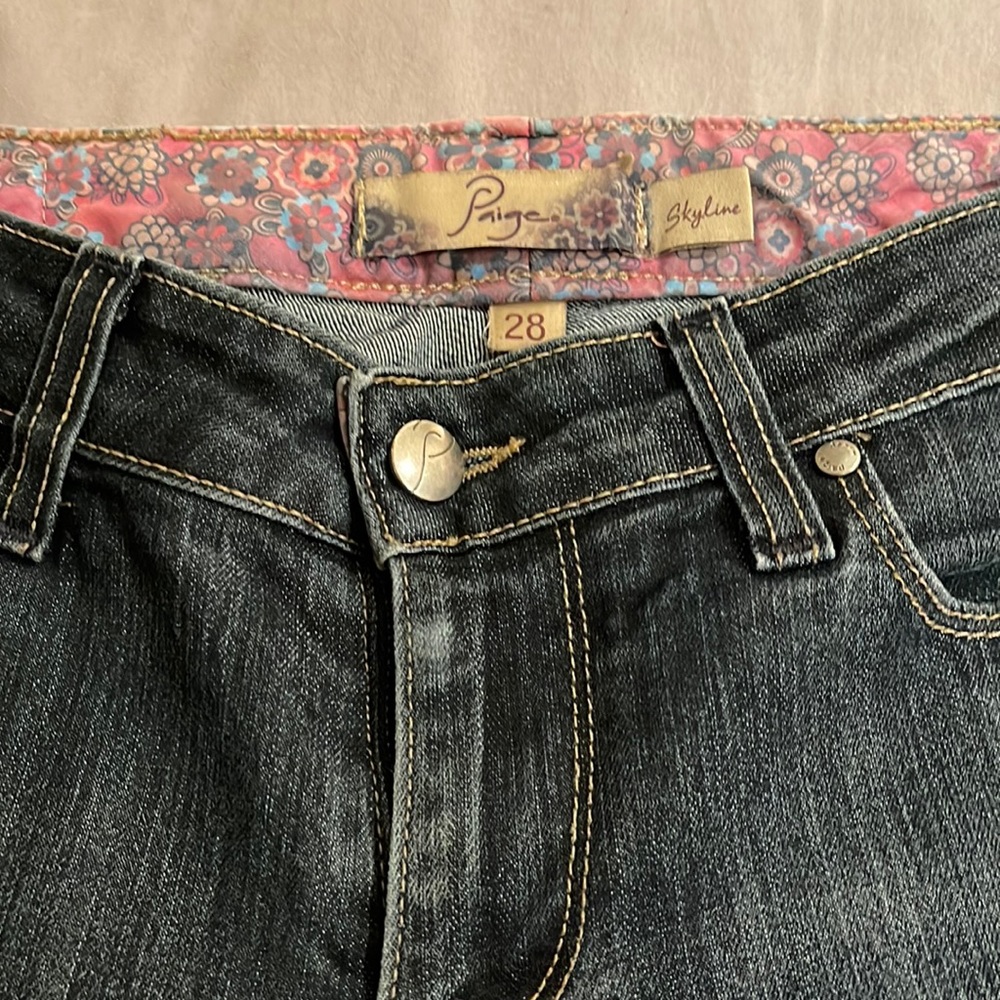 Women’s jean good condition size 28